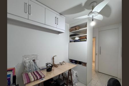Apartamento à venda com 177m², 4 quartos e 2 vagasQuarto 3