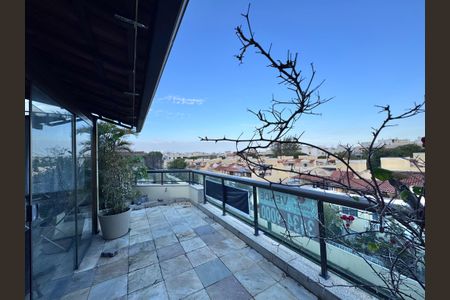 Apartamento à venda com 177m², 4 quartos e 2 vagasVaranda/Terraço