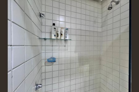 Apartamento à venda com 177m², 4 quartos e 2 vagasBanheiro Social
