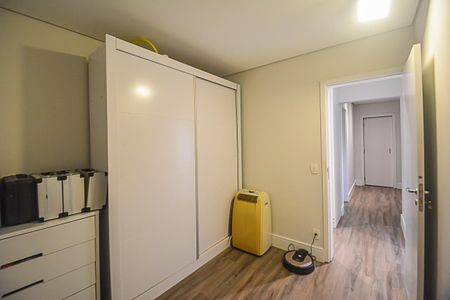 Apartamento à venda com 151m², 4 quartos e 2 vagasQuarto 2