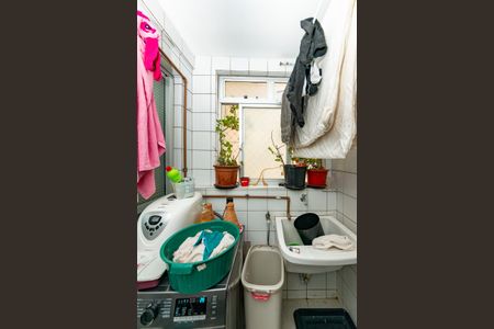 Apartamento à venda com 75m², 2 quartos e 1 vagaÁrea de Serviço