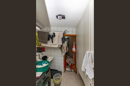 Apartamento à venda com 75m², 2 quartos e 1 vagaÁrea de Serviço