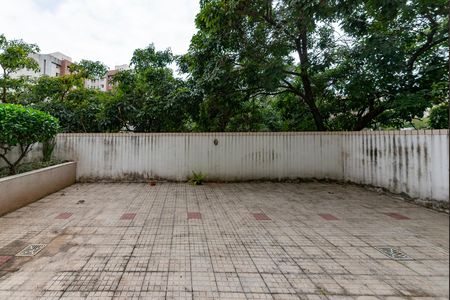 Apartamento à venda com 75m², 2 quartos e 1 vagaÁrea comum