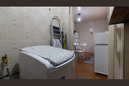 Casa à venda com 174m², 3 quartos e 3 vagasÁrea de Serviço 1