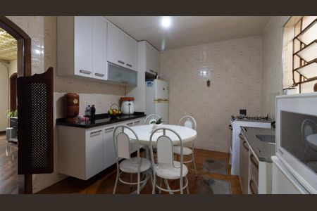 Casa à venda com 174m², 3 quartos e 3 vagasCozinha