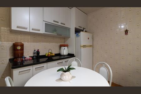 Casa à venda com 174m², 3 quartos e 3 vagasCozinha