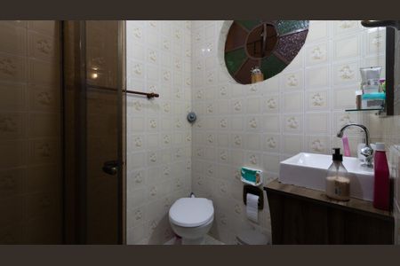 Casa à venda com 174m², 3 quartos e 3 vagasBanheiro 