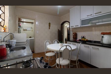 Casa à venda com 174m², 3 quartos e 3 vagasCozinha