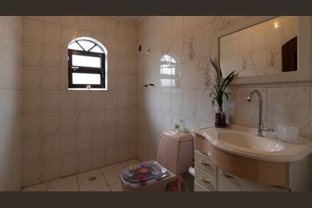 Casa à venda com 174m², 3 quartos e 3 vagasBanheiro da Suíte