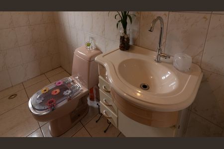 Casa à venda com 174m², 3 quartos e 3 vagasBanheiro da Suíte