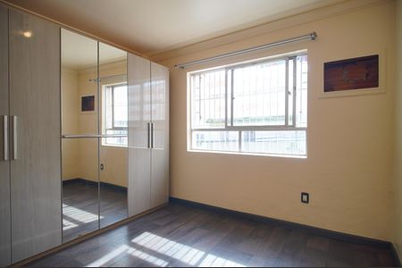 Quarto de apartamento à venda com 1 quarto, 50m² em Centro, São Leopoldo