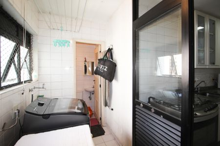 Apartamento à venda com 98m², 3 quartos e 2 vagasÁrea de Serviço