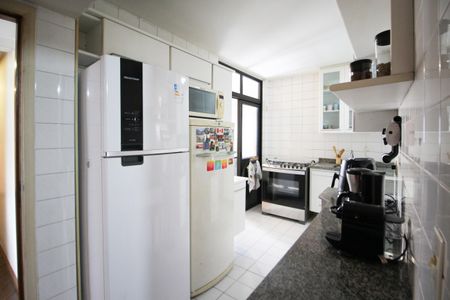 Apartamento à venda com 98m², 3 quartos e 2 vagasCozinha