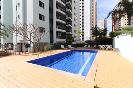 Apartamento à venda com 98m², 3 quartos e 2 vagasÁrea comum - Piscina