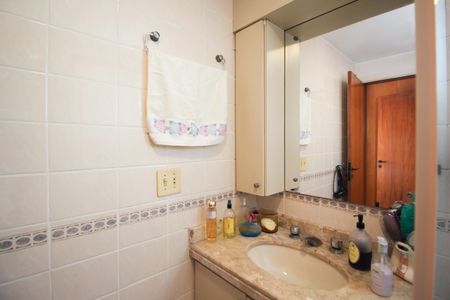 Apartamento à venda com 98m², 3 quartos e 2 vagasBanheiro da Suíte 3