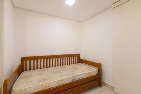 Apartamento à venda com 194m², 3 quartos e 2 vagas Apartamento à venda com 194m², 3 quartos e 2 vagasEscritório