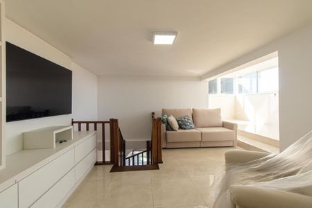 Apartamento à venda com 194m², 3 quartos e 2 vagas Apartamento à venda com 194m², 3 quartos e 2 vagasSala de TV