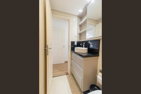 Apartamento à venda com 194m², 3 quartos e 2 vagas Apartamento à venda com 194m², 3 quartos e 2 vagasBanheiro Social