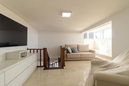 Apartamento à venda com 194m², 3 quartos e 2 vagas Apartamento à venda com 194m², 3 quartos e 2 vagasSala de TV