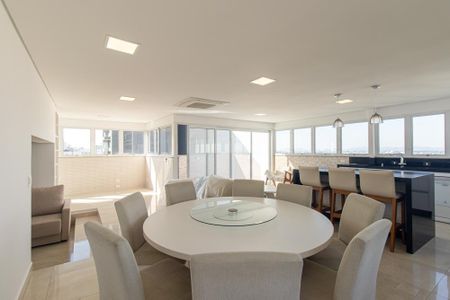 Apartamento à venda com 194m², 3 quartos e 2 vagas Apartamento à venda com 194m², 3 quartos e 2 vagasCozinha