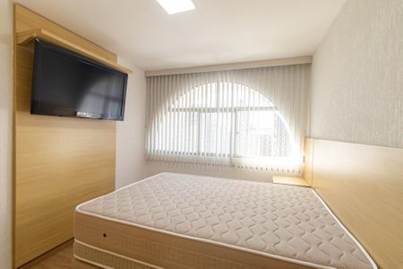 Apartamento à venda com 194m², 3 quartos e 2 vagas Apartamento à venda com 194m², 3 quartos e 2 vagasQuarto 1