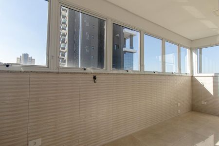 Apartamento à venda com 194m², 3 quartos e 2 vagas Apartamento à venda com 194m², 3 quartos e 2 vagasCobertura