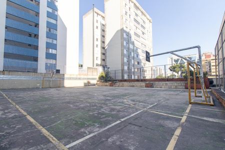 Apartamento à venda com 194m², 3 quartos e 2 vagas Apartamento à venda com 194m², 3 quartos e 2 vagasQuadra Esportiva