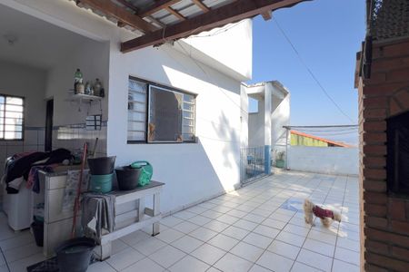 Casa à venda com 389m², 4 quartos e 8 vagas Casa à venda com 389m², 4 quartos e 8 vagasÁrea de Serviço