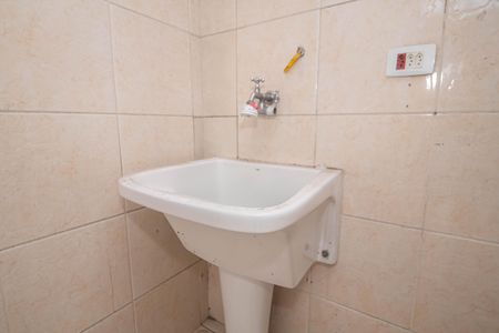 Casa à venda com 78m², 2 quartos e 2 vagasLavanderia