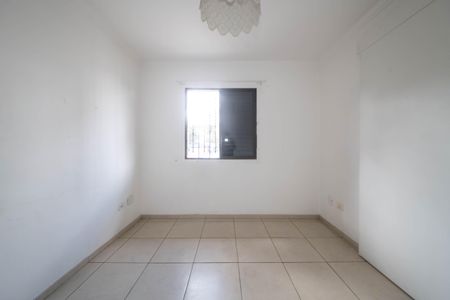 Casa à venda com 78m², 2 quartos e 2 vagasSala de TV