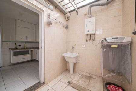 Casa à venda com 78m², 2 quartos e 2 vagasLavanderia