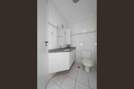 Casa à venda com 78m², 2 quartos e 2 vagasBanheiro