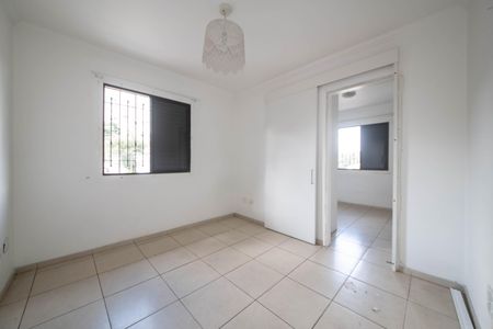 Casa à venda com 78m², 2 quartos e 2 vagasSala de TV