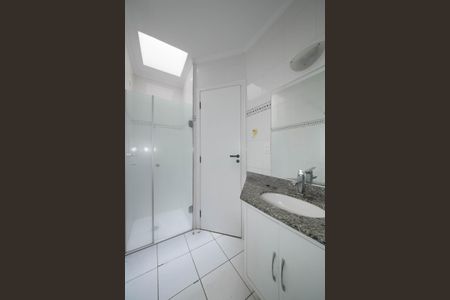 Casa à venda com 78m², 2 quartos e 2 vagasBanheiro