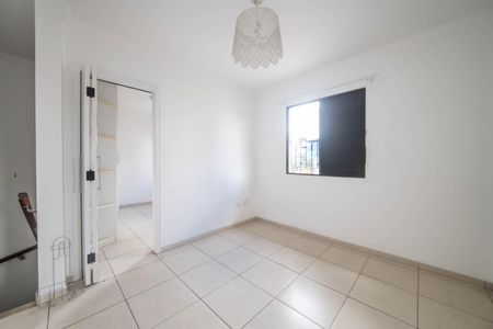 Casa à venda com 78m², 2 quartos e 2 vagasSala de TV