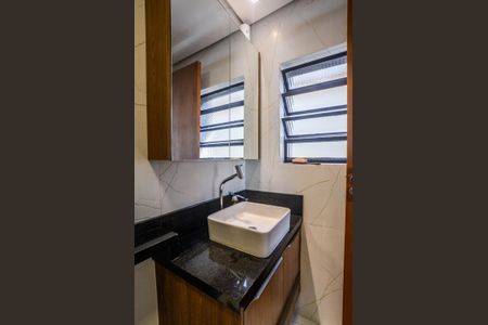 Casa à venda com 210m², 3 quartos e 2 vagas Casa à venda com 210m², 3 quartos e 2 vagasBanheiro da Suíte