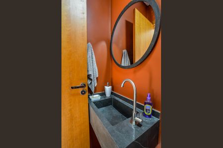 Casa à venda com 210m², 3 quartos e 2 vagas Casa à venda com 210m², 3 quartos e 2 vagasLavabo