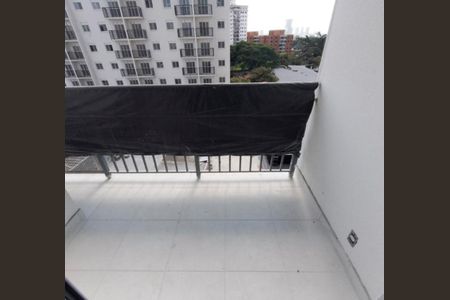 Apartamento à venda com 27m², 1 quarto e sem vaga Apartamento à venda com 27m², 1 quarto e sem vagaFoto 02