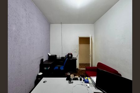 Casa à venda com 430m², 5 quartos e 6 vagas Casa à venda com 430m², 5 quartos e 6 vagasQuarto 3