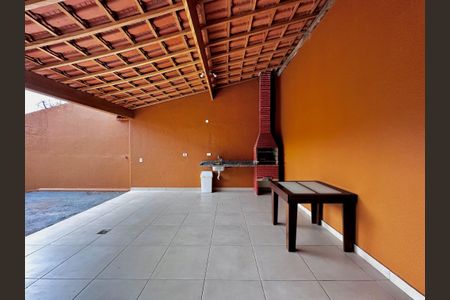 Casa à venda com 430m², 5 quartos e 6 vagas Casa à venda com 430m², 5 quartos e 6 vagasÁrea Gourmet