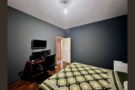 Casa à venda com 430m², 5 quartos e 6 vagas Casa à venda com 430m², 5 quartos e 6 vagasQuarto 2