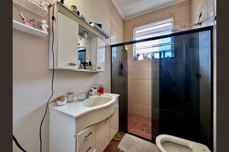 Casa à venda com 430m², 5 quartos e 6 vagas Casa à venda com 430m², 5 quartos e 6 vagasBanheiro Suíte 1