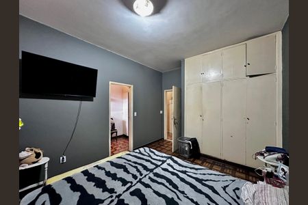 Casa à venda com 430m², 5 quartos e 6 vagas Casa à venda com 430m², 5 quartos e 6 vagasSuíte 1