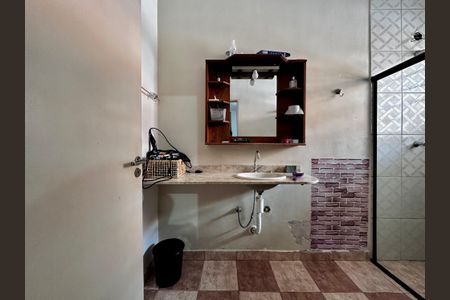 Casa à venda com 430m², 5 quartos e 6 vagas Casa à venda com 430m², 5 quartos e 6 vagasBanheiro Suíte 2