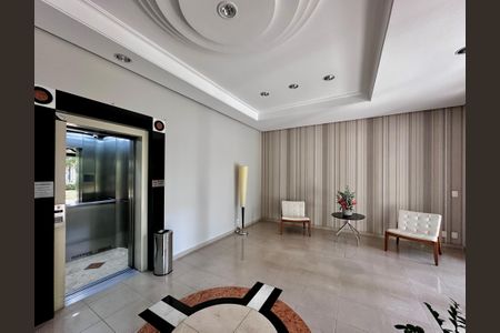 Apartamento à venda com 109m², 2 quartos e 3 vagasHall Social Bloco