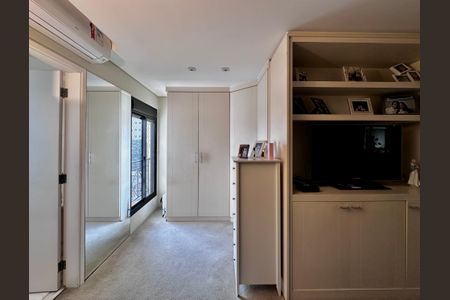 Apartamento à venda com 109m², 2 quartos e 3 vagasSuíte 2