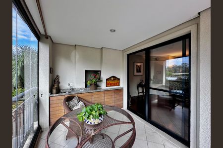 Apartamento à venda com 109m², 2 quartos e 3 vagasVaranda da Sala