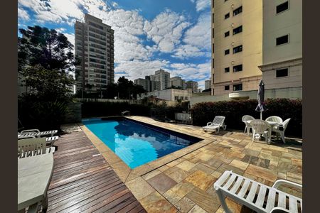 Apartamento à venda com 109m², 2 quartos e 3 vagasÁrea comum - Piscina