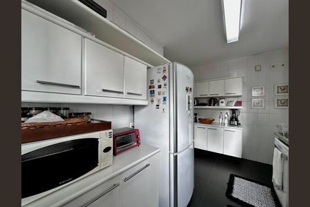 Apartamento à venda com 109m², 2 quartos e 3 vagasCozinha