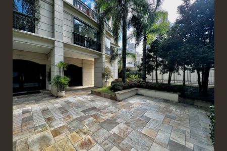 Apartamento à venda com 109m², 2 quartos e 3 vagasEntrada